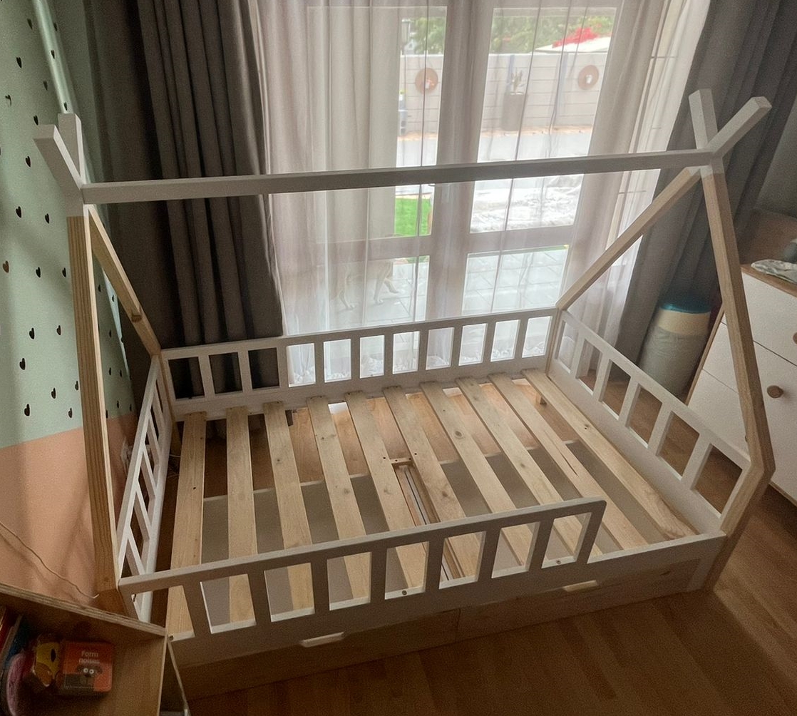 tily bed 34