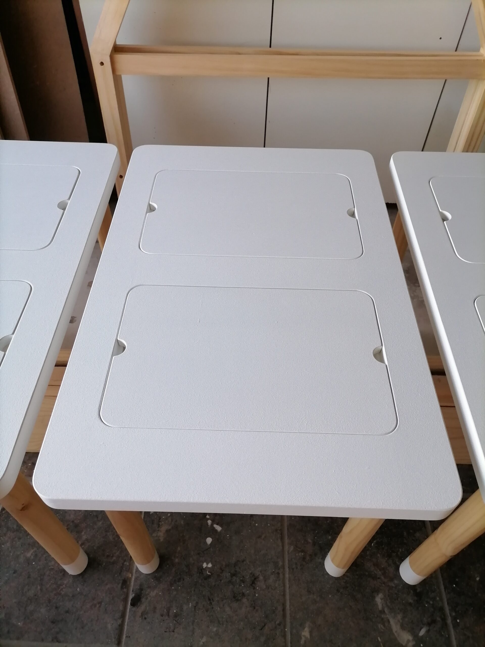sensory table x